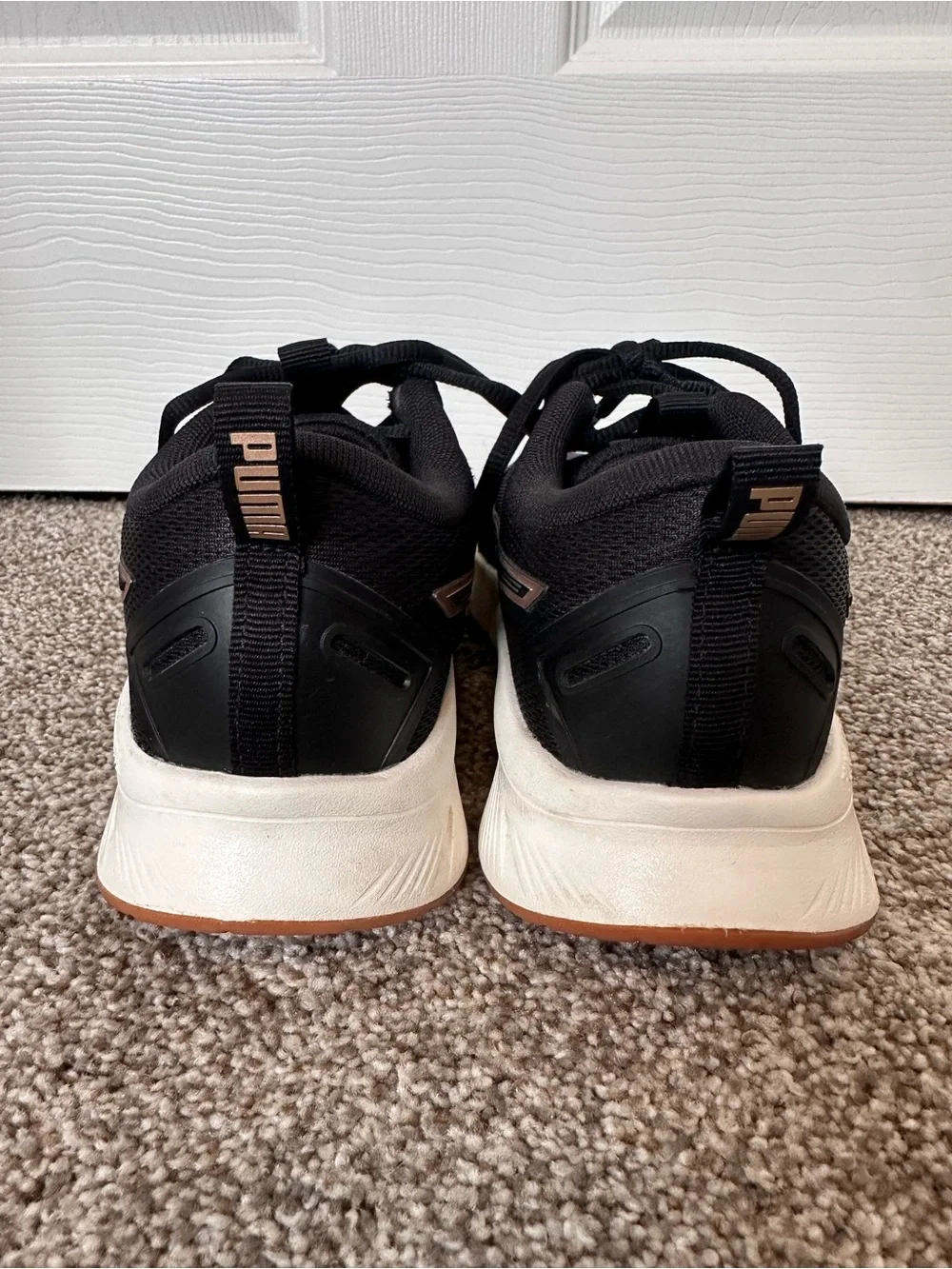 Puma sporty sneakers